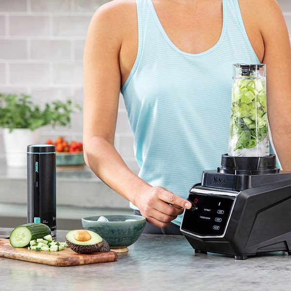 Ninja 1100W Smart Screen Food Processor with FreshVac Technology